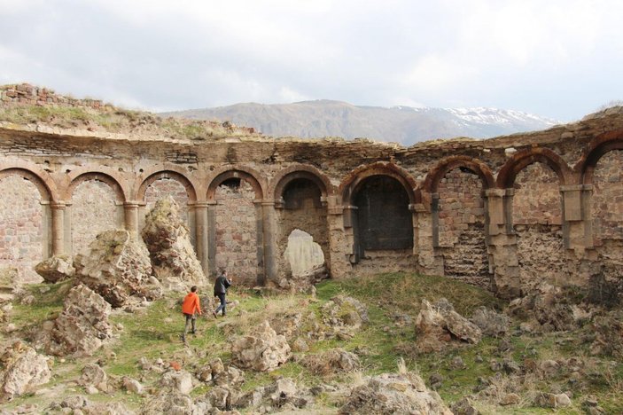 Erzurum'daki Bana Katedrali onarım bekliyor -5