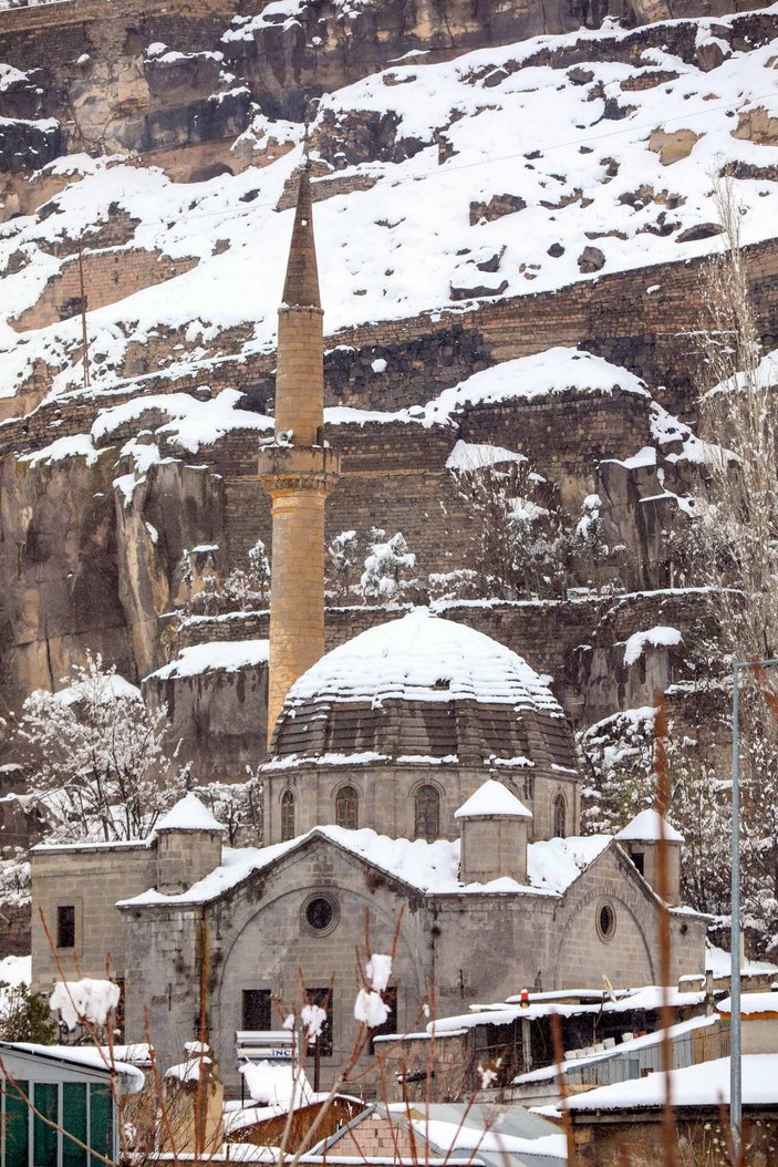 Tarihi ilçe Talas'ta kar güzelliği -5