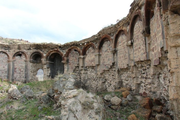 Erzurum'daki Bana Katedrali onarım bekliyor -8