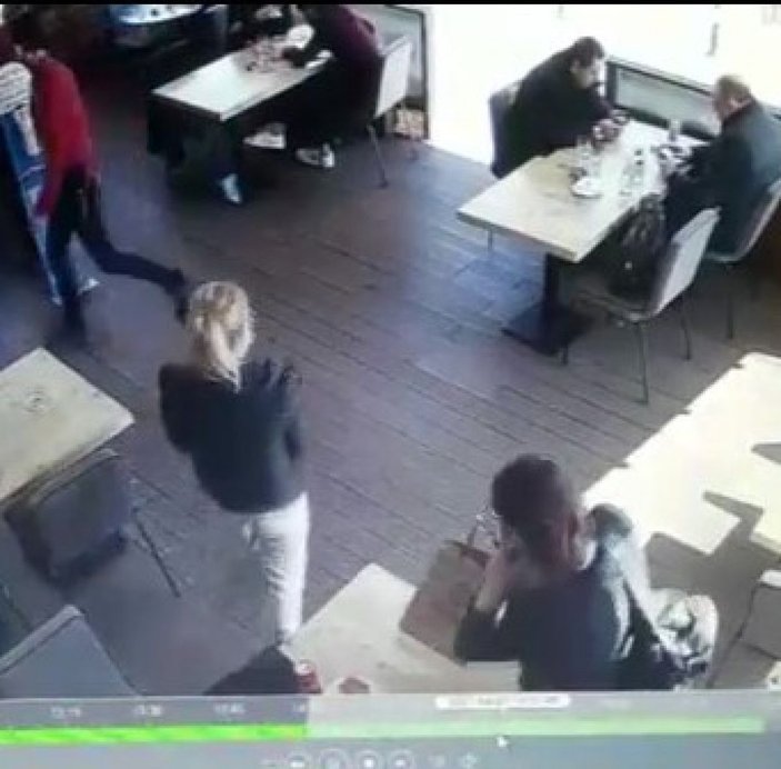 Şişli'de restoranda hırsızlık yapan yabancı uyruklu kadınlar yakalandı -3