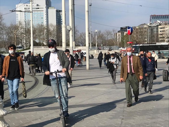 İstiklal Caddesi doldu taştı  -2