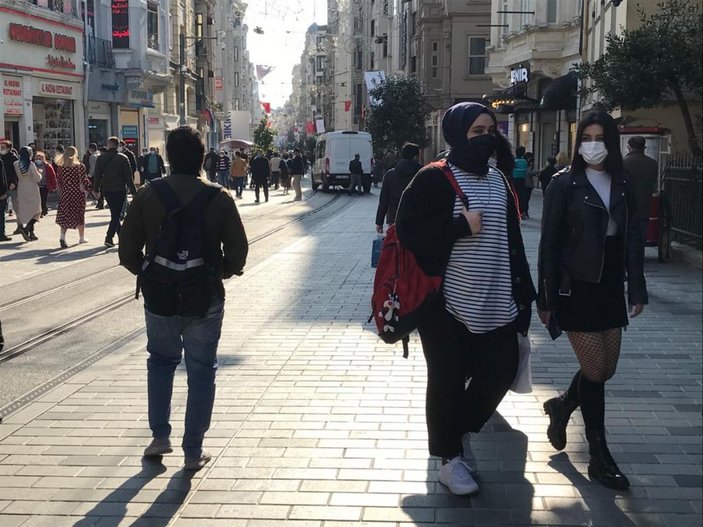 İstiklal Caddesi doldu taştı  -7