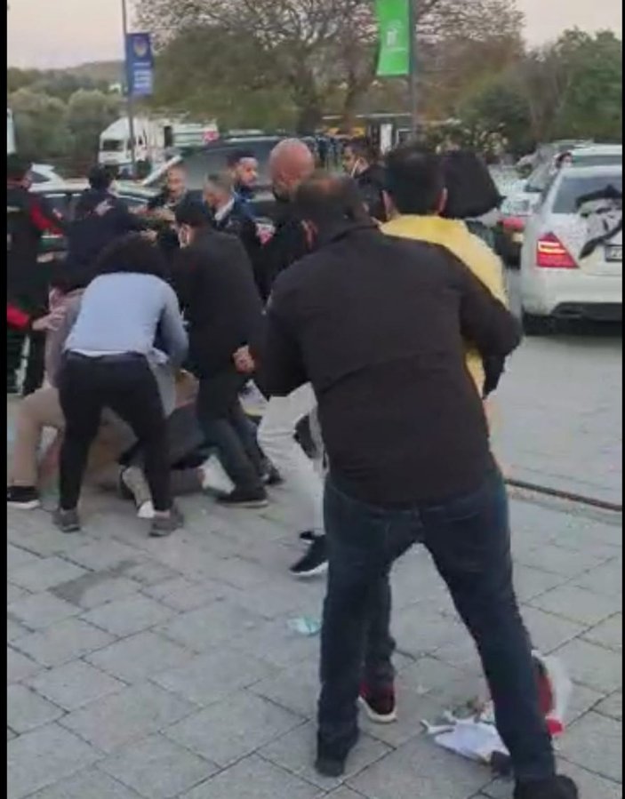 Bodrum'da oyuncu Üstündağ ralli yarışları sonrası heyetle kavga etti -3