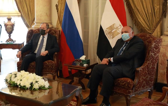 Rusya Dışişleri Bakanı Lavrov, Mısır Cumhurbaşkanı Es-Sisi ile görüştü -1