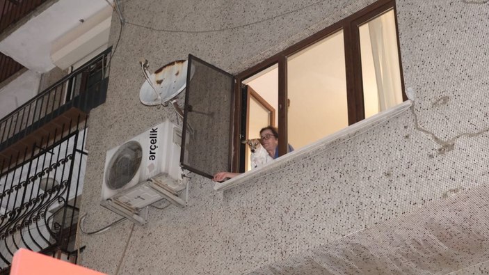 İstanbul'da Ramazan davulcuları vatandaşları ilk sahura kaldırdı -5