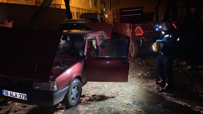 Bursa'da otomobil hırsızları 15 kilometrelik kovalamaca sonucu yakalandı -4