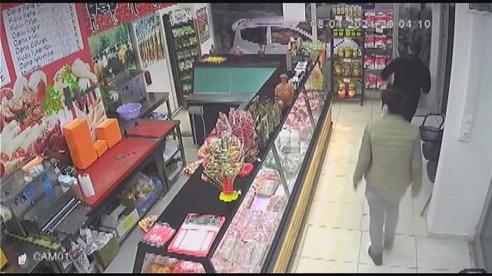 d Sultangazi sadaka kutusu