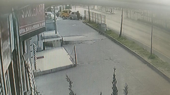 Kocaeli'de tankerin taksiyi ezdiği anlar