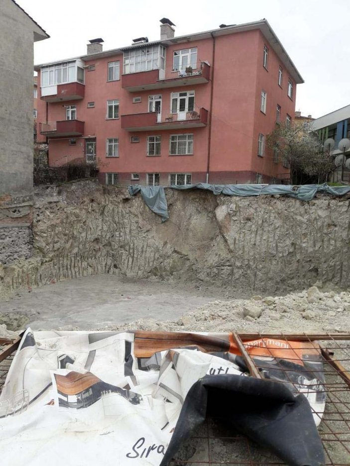 Ankara'da toprak kayması nedeniyle bir apartman tahliye edildi -1