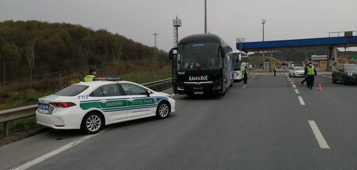 İstanbul'da jandarma ekiplerinden yolcu otobüslerine denetim -1