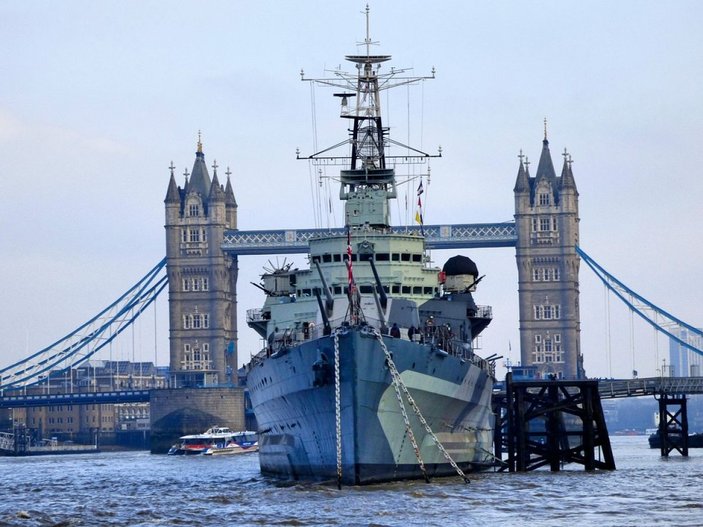 İngiltere, Karadeniz’e iki savaş gemisi gönderiyor -1