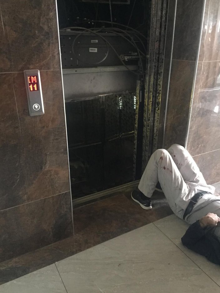 Asansör 11'inci kattan yere çakıldı; baba oğlunu kucağına alarak kurtardı -7