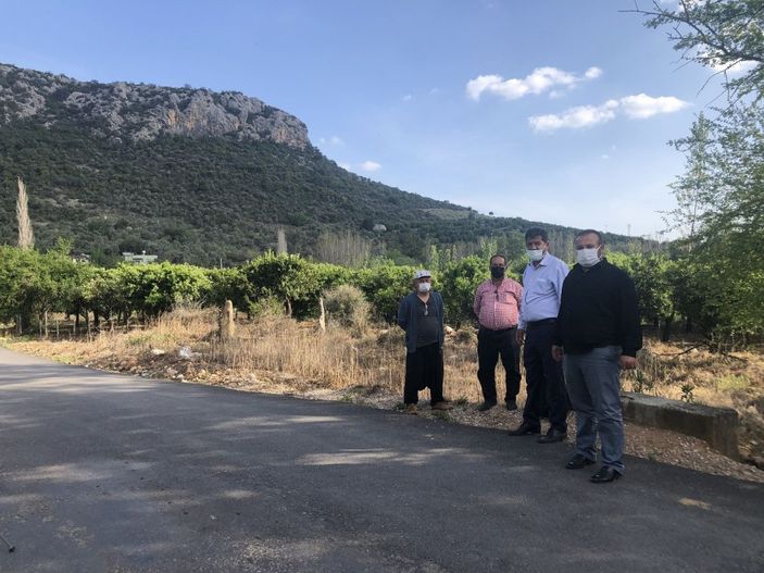 Köylüler kayıp mezardaki yakınlarının kabirlerini arıyor -4