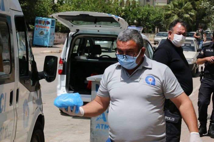 Antalya’da çöp konteynerinde cenin bulundu