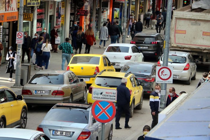 En fazla vaka artışının yaşandığı Zonguldak'ta cadde ve sokaklarda yoğunluk -4