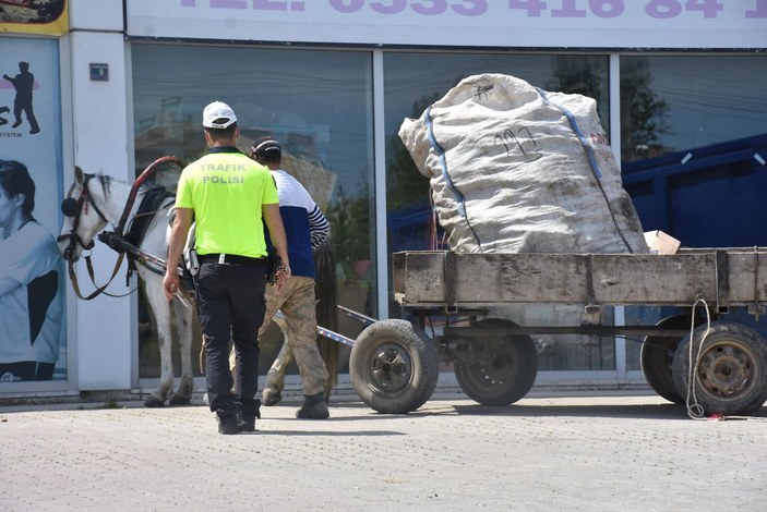 Edirne'de at arabasına çarpan kurye yaralandı