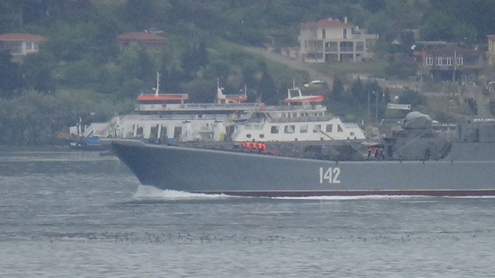 Rus savaş gemisi, 'Novocherkassk' Çanakkale Boğazı’ndan geçti -3