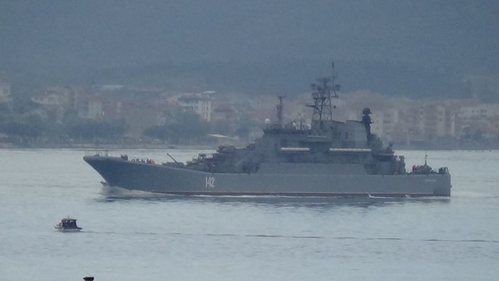 Rus savaş gemisi, 'Novocherkassk' Çanakkale Boğazı’ndan geçti -5
