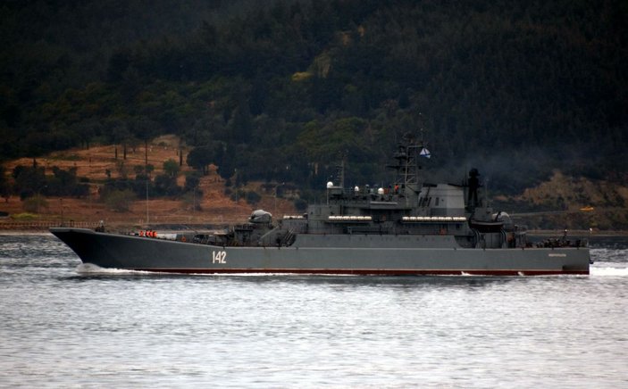 Rus savaş gemisi, 'Novocherkassk' Çanakkale Boğazı’ndan geçti -7