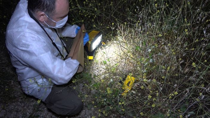 Çocukluk arkadaşını öldüresiye bıçakladı, hiçbir şey olmamış gibi izledi -4