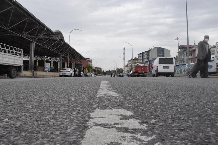 Kütahya’da, kurulan semt pazarları için 9 cadde trafiğe kapatıldı -5