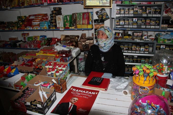 i Kocaeli'de yaşlı kadın, parasını çalan hırsızları yakaladı