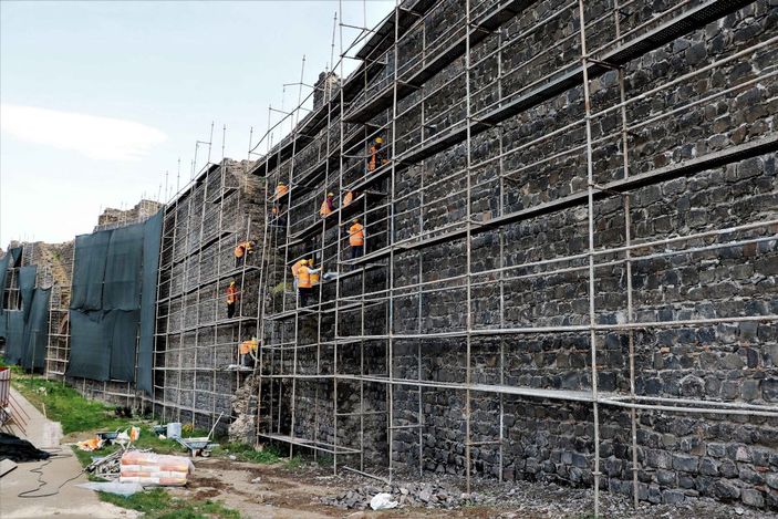 Diyarbakır surlarında restorasyon sürüyor, pandemi sonrası hedef 5 milyon turist -3
