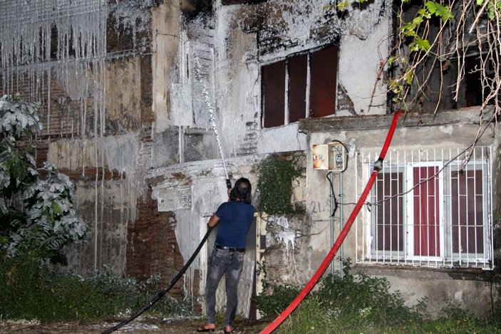 Adana'da metruk binada çıkan yangın endişe yarattı -8