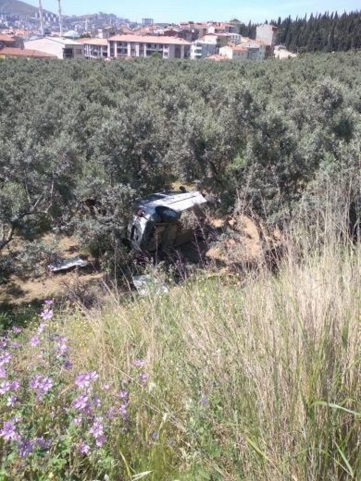 Aracıyla zeytinliğe uçan genç camdan fırlayarak ağır yaralandı -4