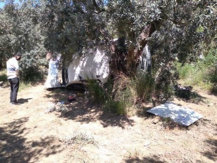 Aracıyla zeytinliğe uçan genç camdan fırlayarak ağır yaralandı -3