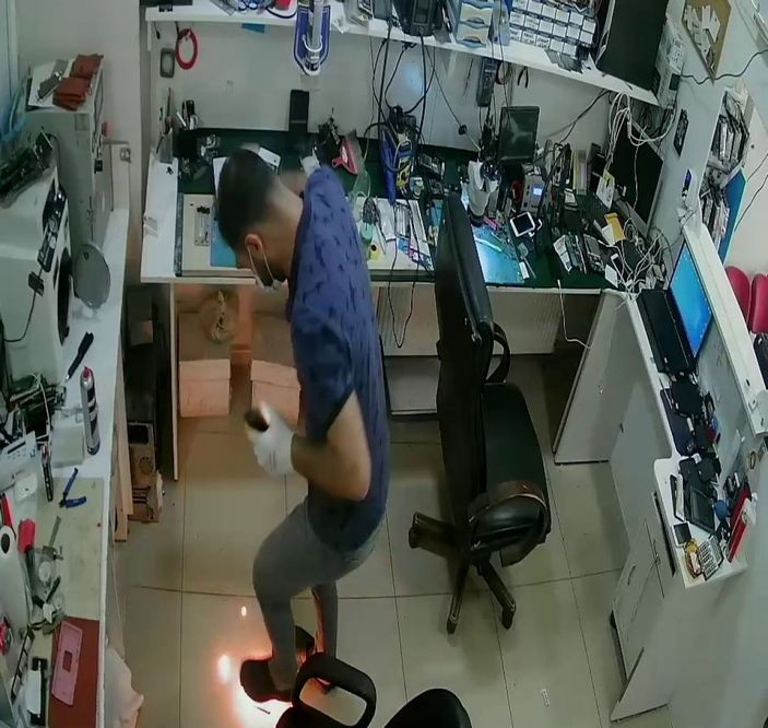 Siirt’te bataryanın patlama anı