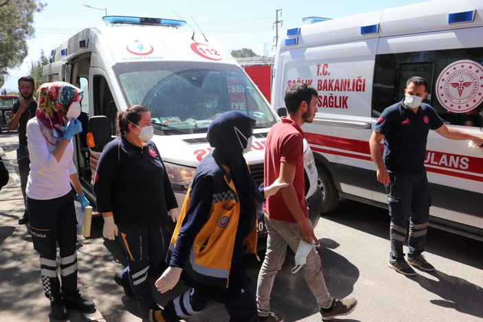 Fabrika yangınında 4 işçi dumandan etkilendi -6
