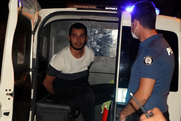 Kayseri'de 'dur' ihtarına uymayan otomobilin alkollü sürücüsü, kovalamacayla yakalandı -3