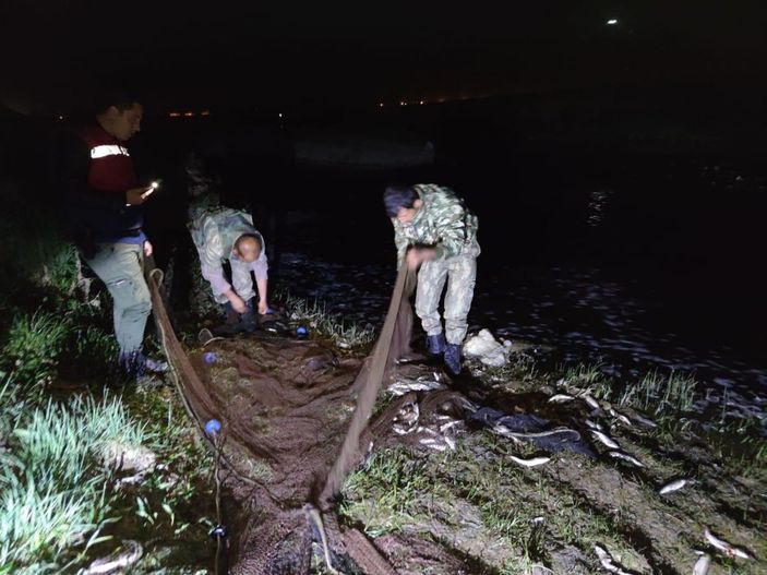 Van'da 3 ton 300 kilo inci kefali avına 69 bin lira ceza -1