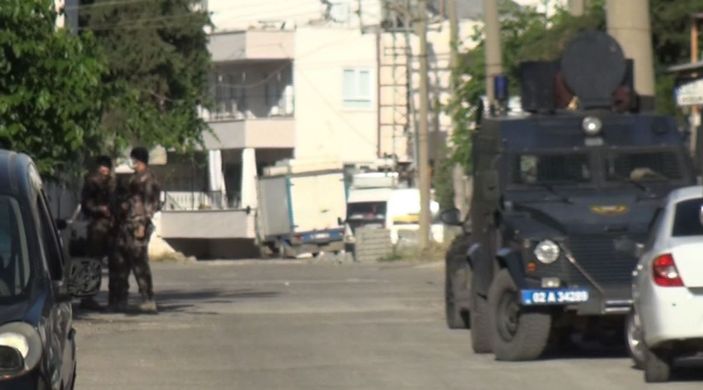 Adıyaman'da özel harekat destekli uyuşturucu operasyonu: 2 gözaltı -1
