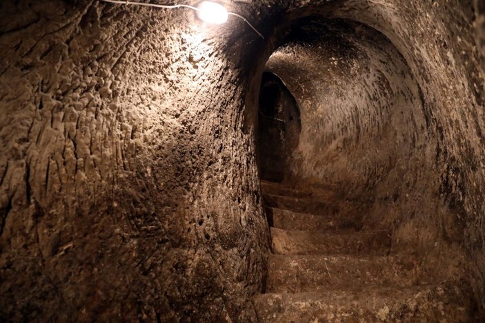 Gaziantep Kalesi'nin altındaki tarihi tüneller turizme kazandırılıyor -4