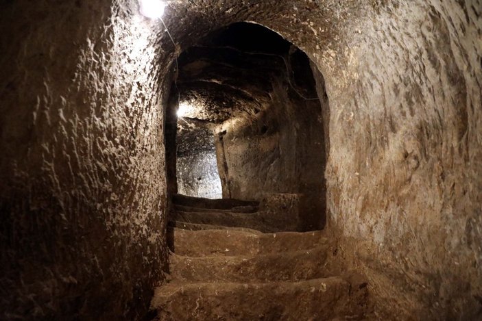 Gaziantep Kalesi'nin altındaki tarihi tüneller turizme kazandırılıyor -10