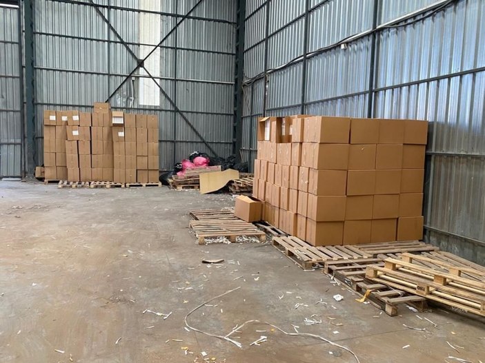 Adana’da 12 milyon kaçak makaron ele geçirildi -2