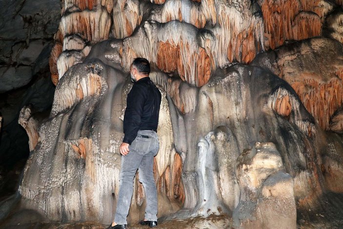 Diyarbakır'daki gizemli mağara, definecilerin talanına uğradı -5