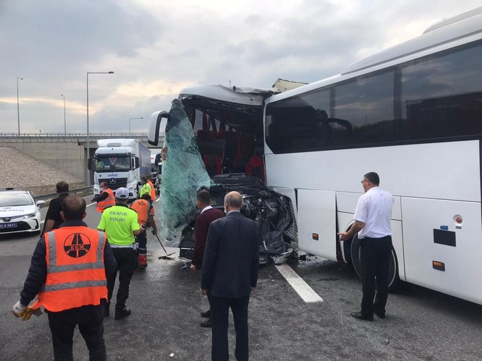 Yolcu otobüsleri çarpıştı: 8 yaralı -8