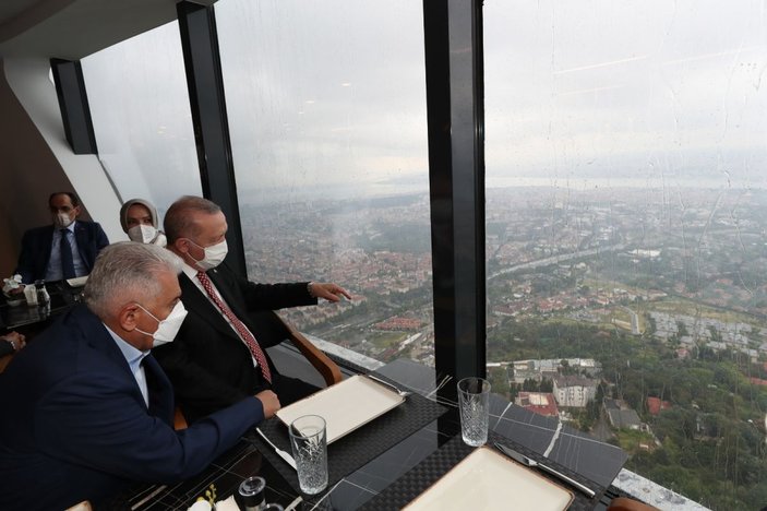 /ek fotoğraf / Cumhurbaşkanı Recep Tayyip Erdoğan Çamlıca Kulesi'ni gezdi -4