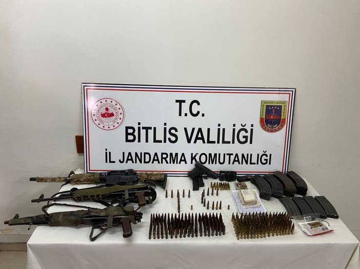 Bitlis'te, 1'i gri kategoride arananlar listesinde bulunan 3 terörist etkisiz hale getirildi -1