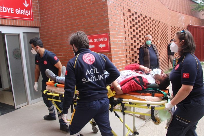 Bolu’da, alkol aldıktan sonra midesi bulanan genç 3’üncü kattan düştü -5