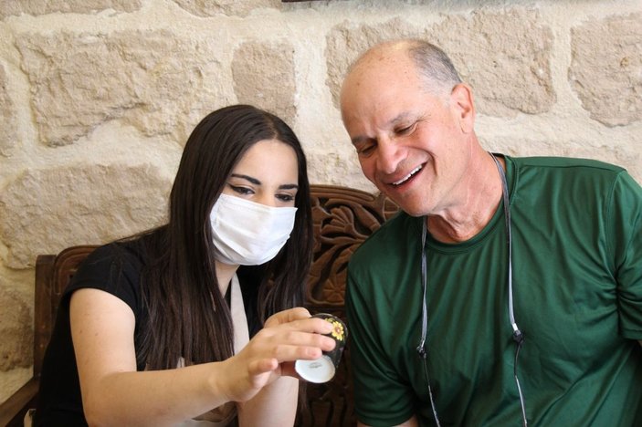 Mardin’e gelen Amerikalı turist gördüklerine hayran kaldı -3