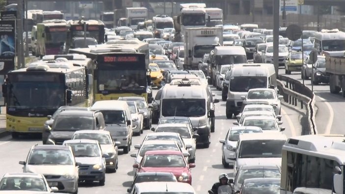 İstanbul'da trafik yoğunluğu -2
