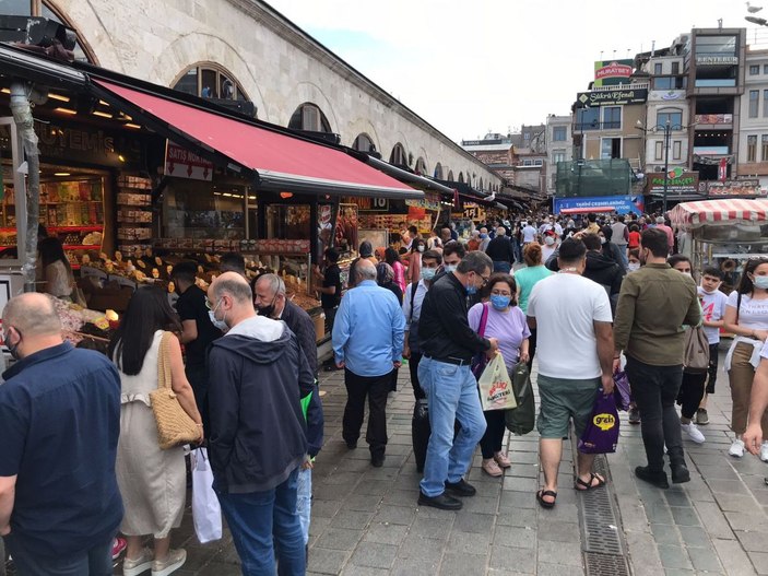 Eminönü'nde yoğunluk -5
