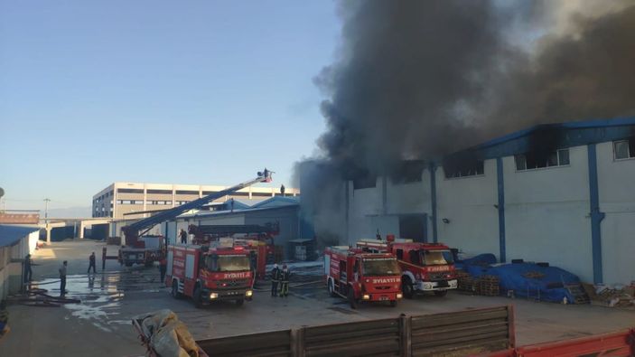Denizli'de tekstil fabrikasında yangın -1