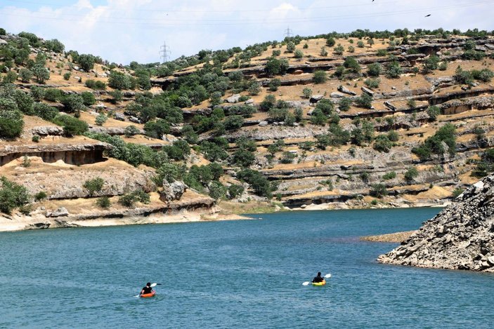 Diyarbakır'da baraj gölünde kano keyfi -1