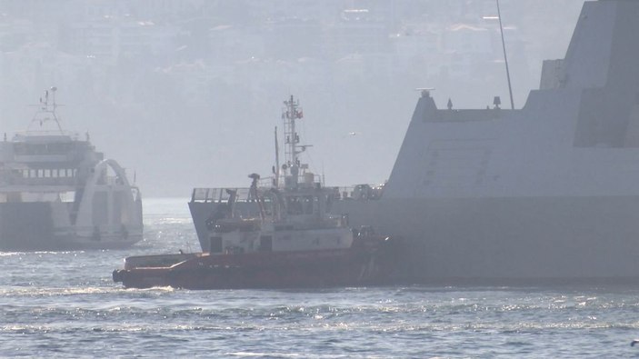 İngiliz savaş gemisi Sarayburnu'na demirledi -3