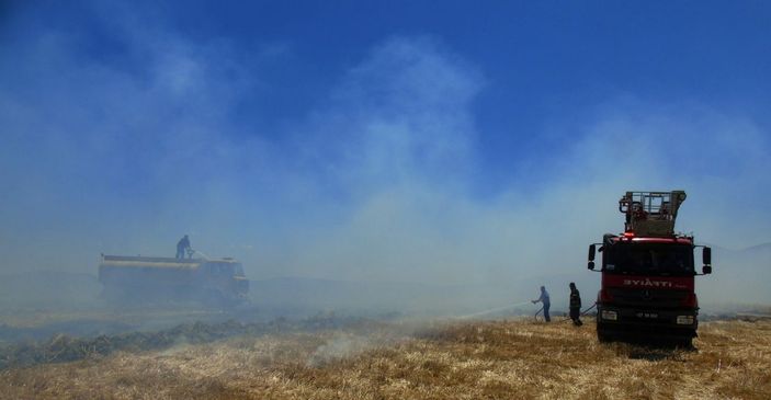 İslahiye'de buğday ekili 70 dönüm alan yandı  -2